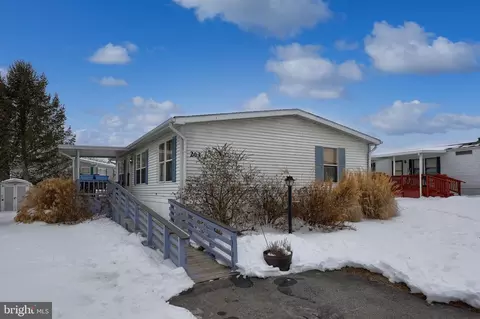203 Thrush Ct N, Lancaster, PA 17603