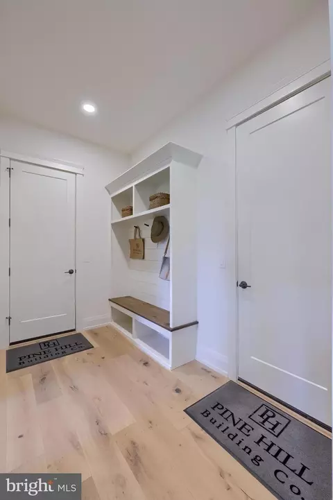 Entry Way - 3 Balsam Ln, Lititz, PA 17543 photo 5 of 11