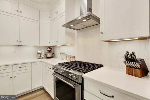 Kitchen - 1033 Lititz Bend Dr, Lititz, PA 17543 photo 3 of 3