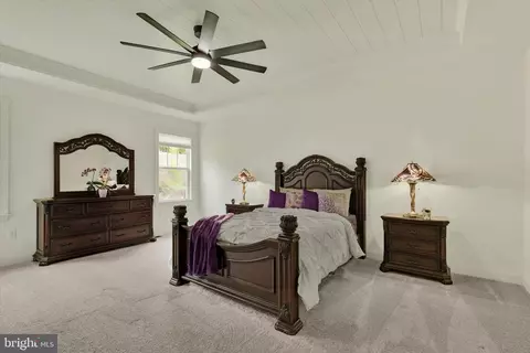 Bedroom - 1033 Lititz Bend Dr, Lititz, PA 17543 photo 7 of 9