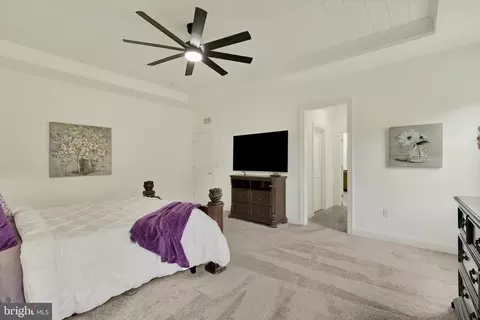 Bedroom - 1033 Lititz Bend Dr, Lititz, PA 17543 photo 8 of 9