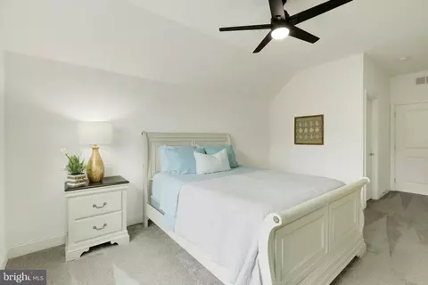 Bedroom - 1033 Lititz Bend Dr, Lititz, PA 17543 photo 2 of 9