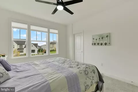 Bedroom - 1033 Lititz Bend Dr, Lititz, PA 17543 photo 6 of 9