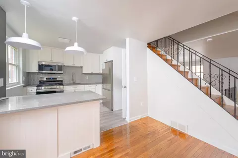 870 Hilton Dr, Lancaster, PA 17603
