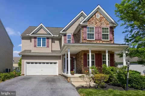 504 Brookshire Dr, Lancaster, PA 17601