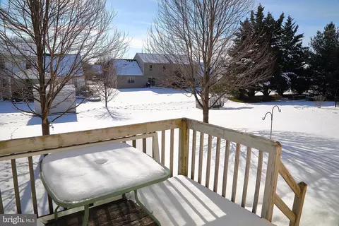 Exterior - 11 Duffield Dr, Lititz, PA 17543 photo 3 of 3