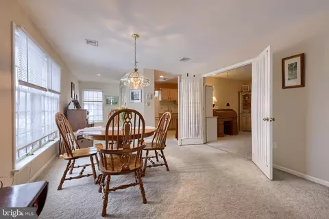 Dining - 3 Amberley Way, Lititz, PA 17543 photo 6 of 6