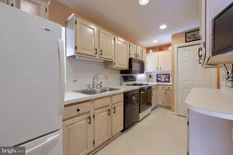 Kitchen - 3 Amberley Way, Lititz, PA 17543 photo 1 of 3