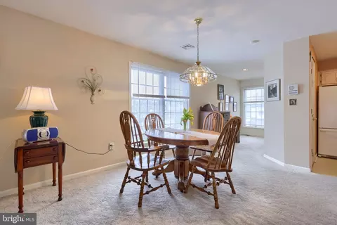 Dining - 3 Amberley Way, Lititz, PA 17543 photo 2 of 6