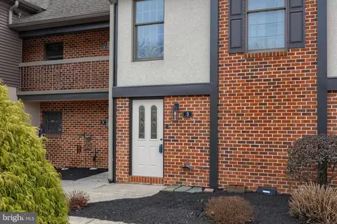3 Amberley Way, Lititz, PA 17543