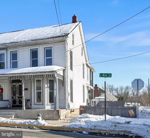 39 S 4th St, Denver, PA 17517
