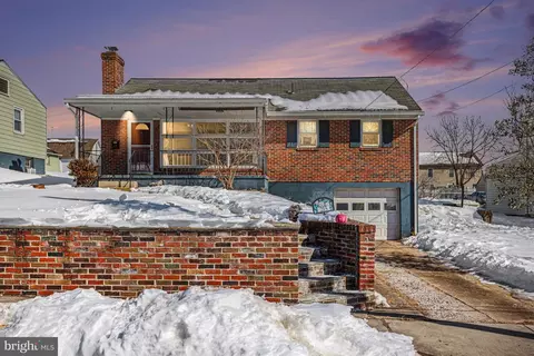 215 N Maple St, Elizabethtown, PA 17022