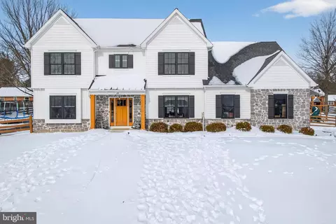 103 E Woods Dr, Lititz, PA 17543