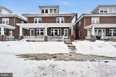 61 Park Ave, Ephrata, PA 17522