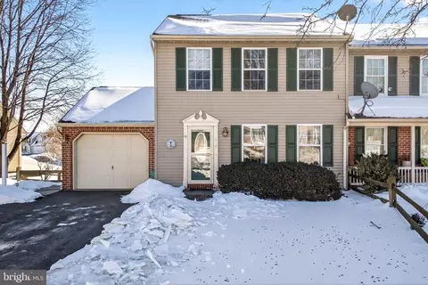 219 Chelmsford Dr, Marietta, PA 17547