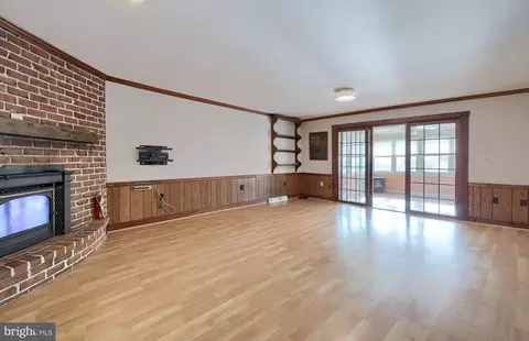 16 E Market St, Lititz, PA 17543 photo 15