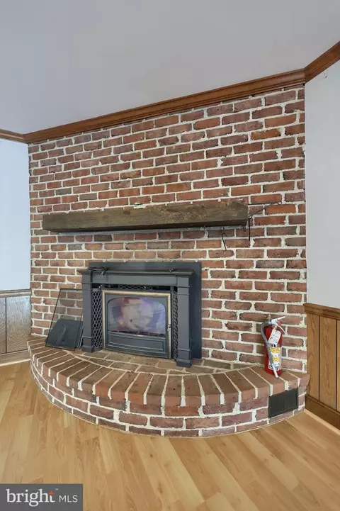 16 E Market St, Lititz, PA 17543 photo 17