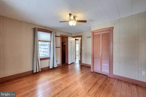 16 E Market St, Lititz, PA 17543 photo 25
