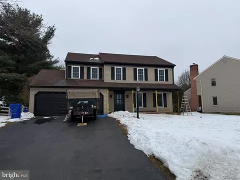 806 Lightfoot Dr, Lancaster, PA 17602