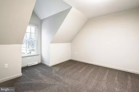 Bedroom - 152 Kings Gate Dr, Lititz, PA 17543 photo 2 of 4