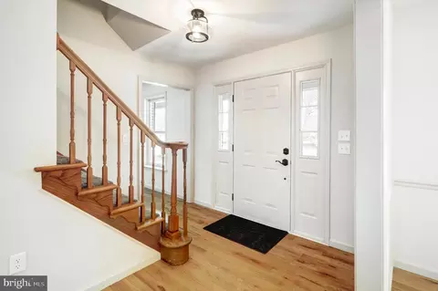 Entry Way - 152 Kings Gate Dr, Lititz, PA 17543 photo 1 of 5