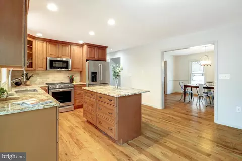Kitchen - 152 Kings Gate Dr, Lititz, PA 17543 photo 3 of 8