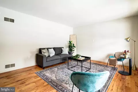 Living - 152 Kings Gate Dr, Lititz, PA 17543 photo 1 of 5