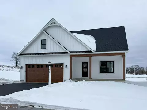 219 Parkside Pl #36, Lancaster, PA 17602