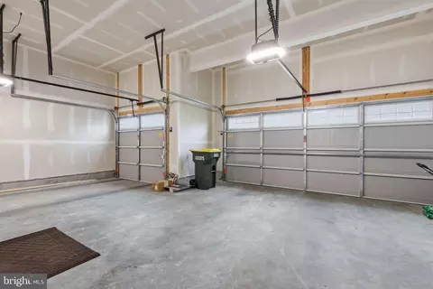 Entry Way - 113 Cameron Ln, Lititz, PA 17543 photo 11 of 21