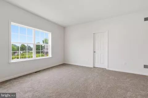 Bedroom - 113 Cameron Ln, Lititz, PA 17543 photo 4 of 7