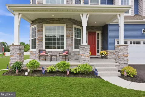 Exterior - 113 Cameron Ln, Lititz, PA 17543 photo 2 of 5