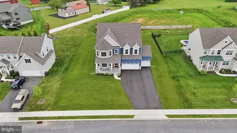 View/Area - 113 Cameron Ln, Lititz, PA 17543 photo 2 of 8