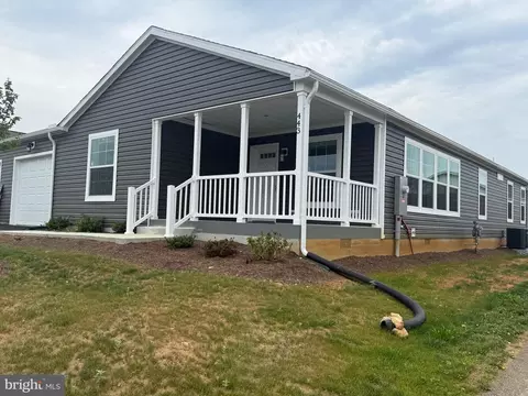 443 Eastwood Ln, Lancaster, PA 17603