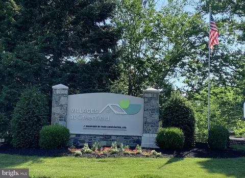 443 Eastwood Ln, Lancaster, PA 17603