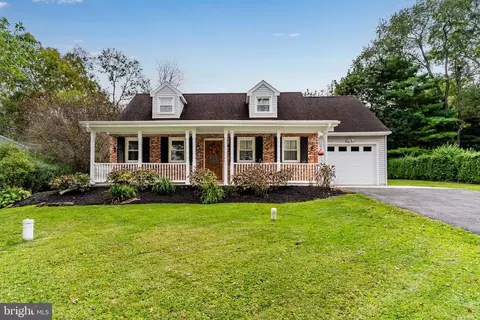 6 Myrtlewood Ct, Lancaster, PA 17603