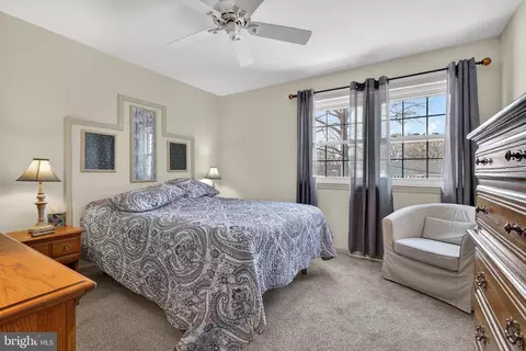 Bedroom - 146 S Oak St, Lititz, PA 17543 photo 1 of 6