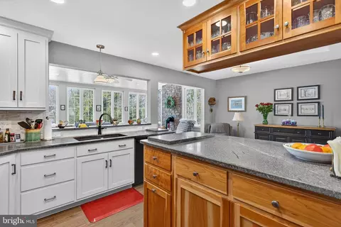 Kitchen - 146 S Oak St, Lititz, PA 17543 photo 4 of 5