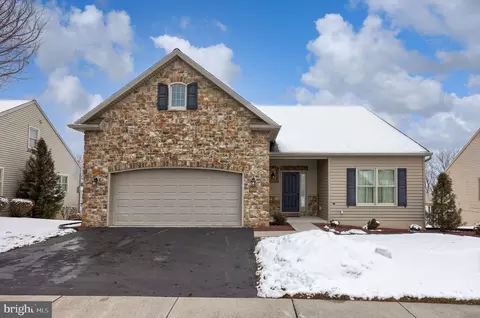 900 Cambridge Dr, Manheim, PA 17545