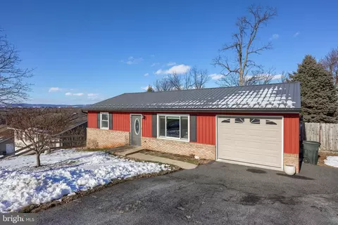 122 Boomerang Dr, Ephrata, PA 17522