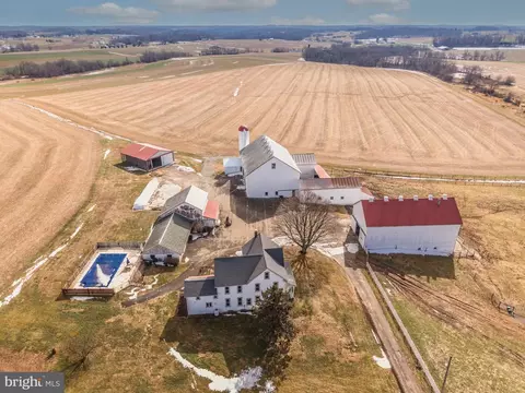 397 Jackson Rd, Quarryville, PA 17566