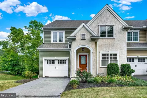 100 Landon Way, Lancaster, PA 17601