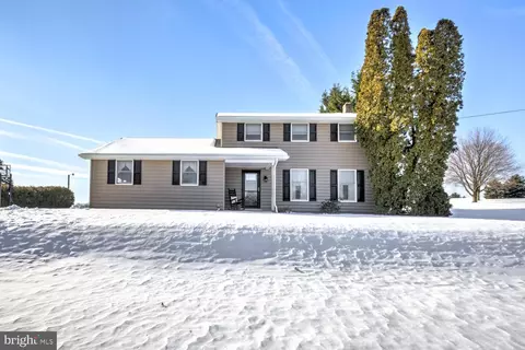 1012 Rabbit Hill Rd, Lititz, PA 17543