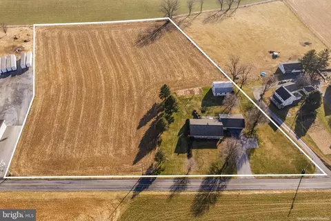 View/Area - 85 Wissler Rd, Lititz, PA 17543 photo 2 of 8