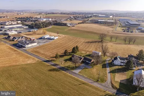 85 Wissler Rd, Lititz, PA 17543