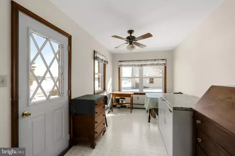 Entry Way - 85 Wissler Rd, Lititz, PA 17543 photo 4 of 6