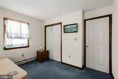 Bedroom - 85 Wissler Rd, Lititz, PA 17543 photo 6 of 6