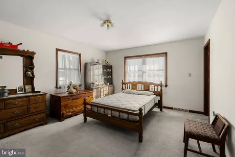 Bedroom - 85 Wissler Rd, Lititz, PA 17543 photo 1 of 6