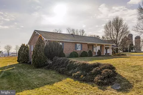Exterior - 85 Wissler Rd, Lititz, PA 17543 photo 3 of 7