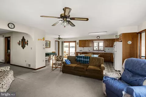 Living - 85 Wissler Rd, Lititz, PA 17543 photo 2 of 2