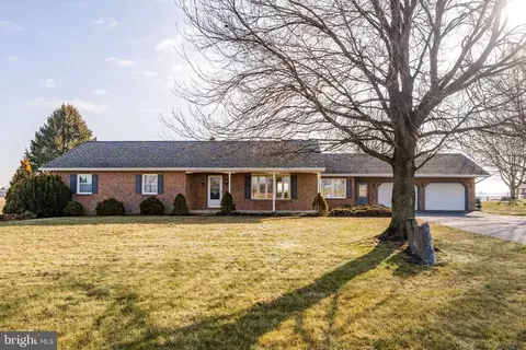 Exterior - 85 Wissler Rd, Lititz, PA 17543 photo 1 of 7